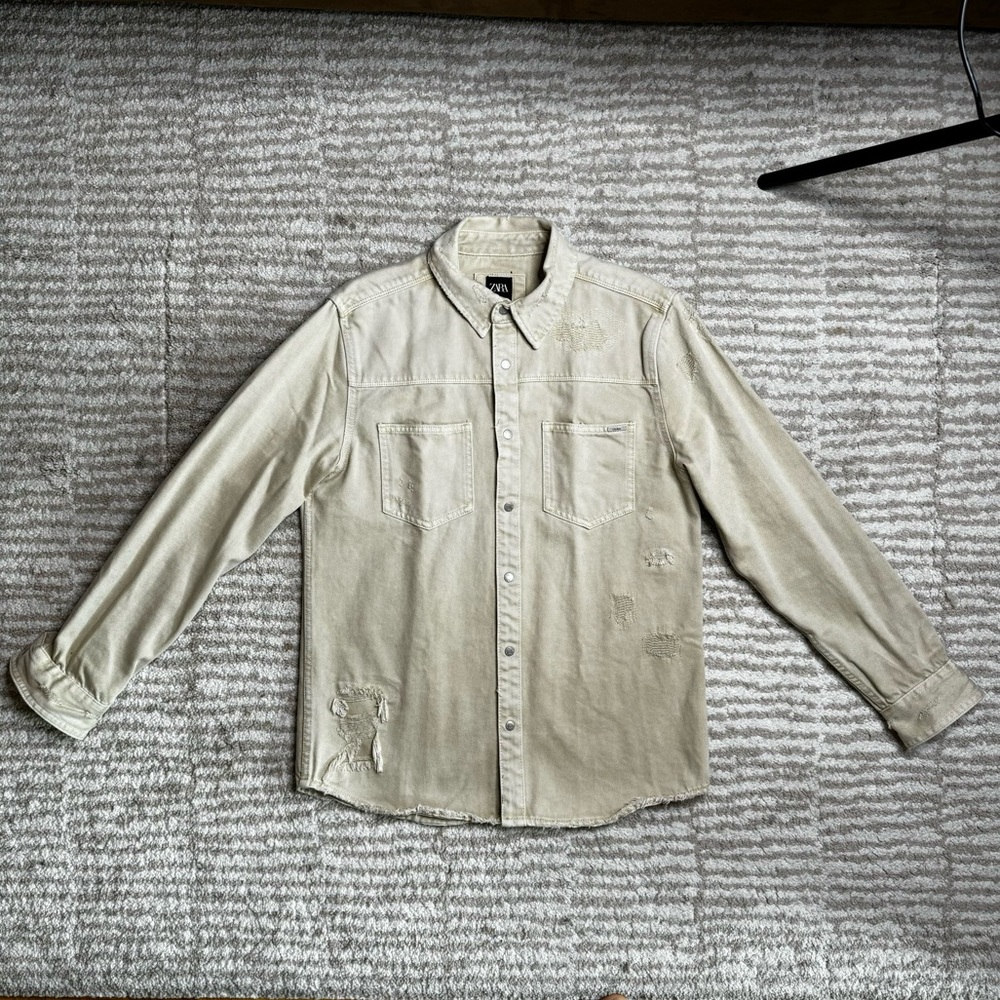 Zara Cream Colored Button Down Long Sleeve Shirt Size L
